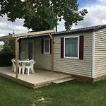 Le Mont Joli Bois 3*