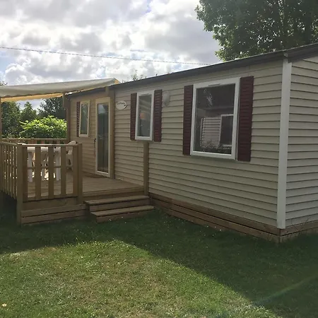 Le Mont Joli Bois Kemping 3*