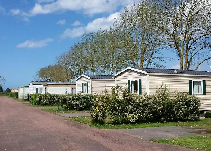 Le Mont Joli Bois 3*